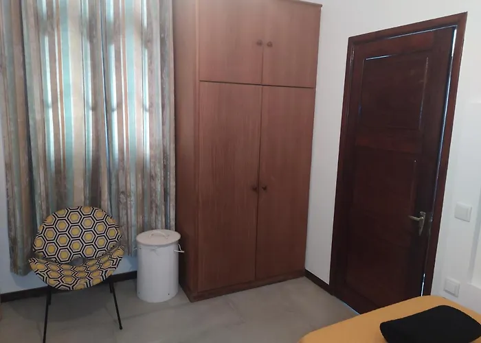 Сasa de vacaciones Bus Stop House 84 *