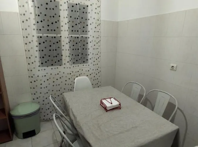 Сasa de vacaciones Bus Stop House 84